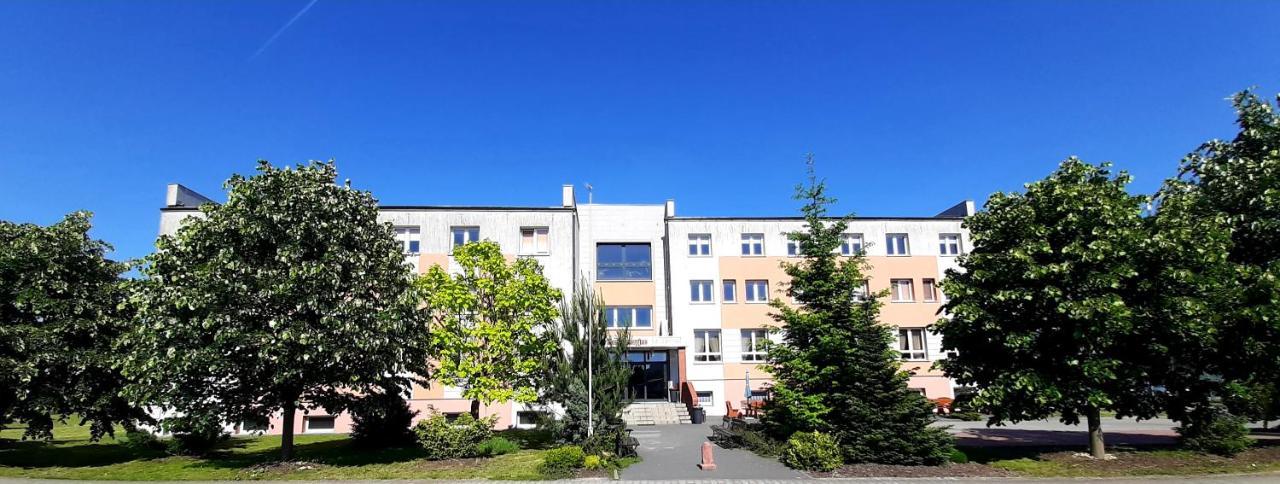 Centrum Konferencyjne Brancon Babimost Экстерьер фото