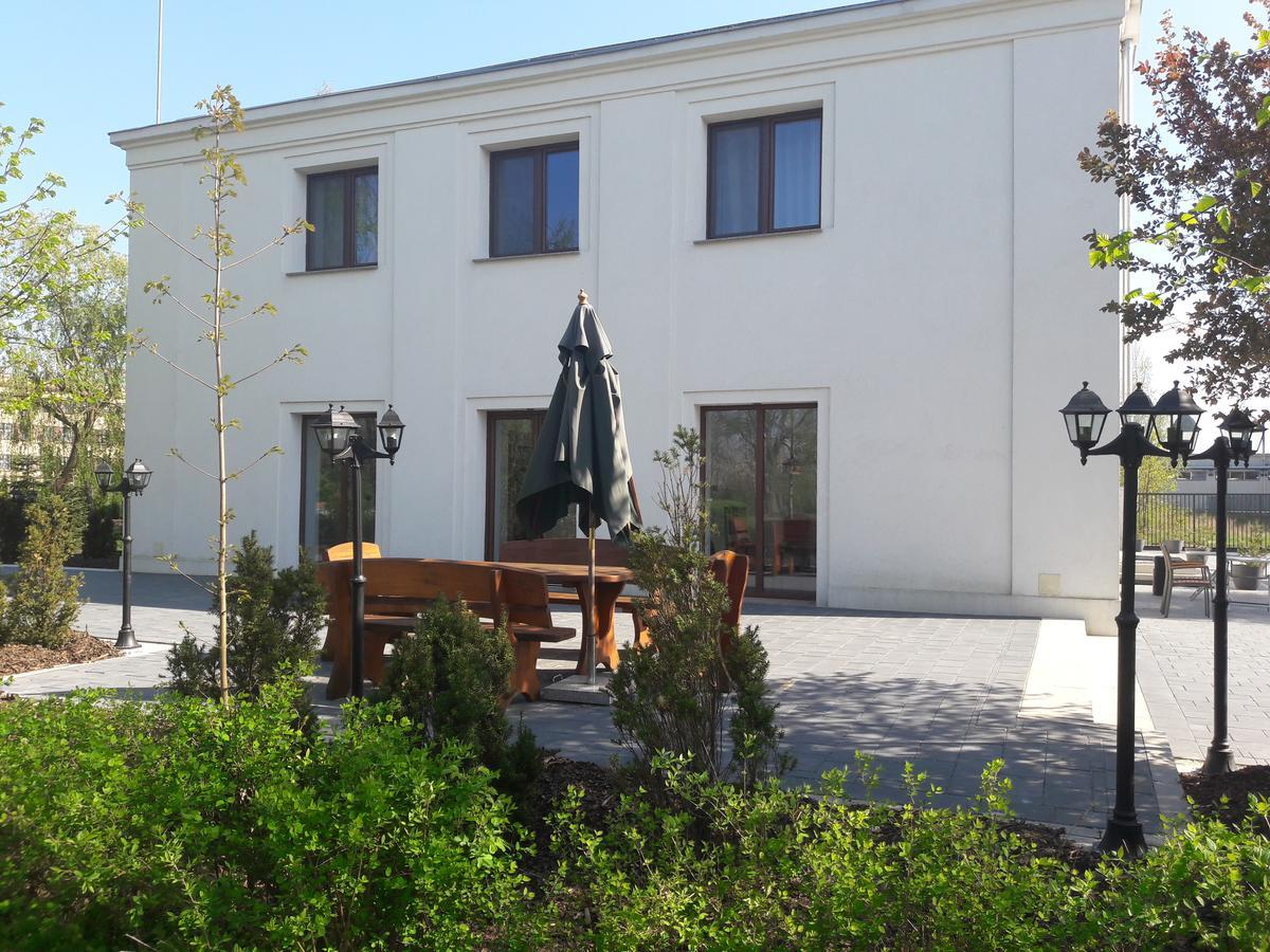 Centrum Konferencyjne Brancon Babimost Экстерьер фото