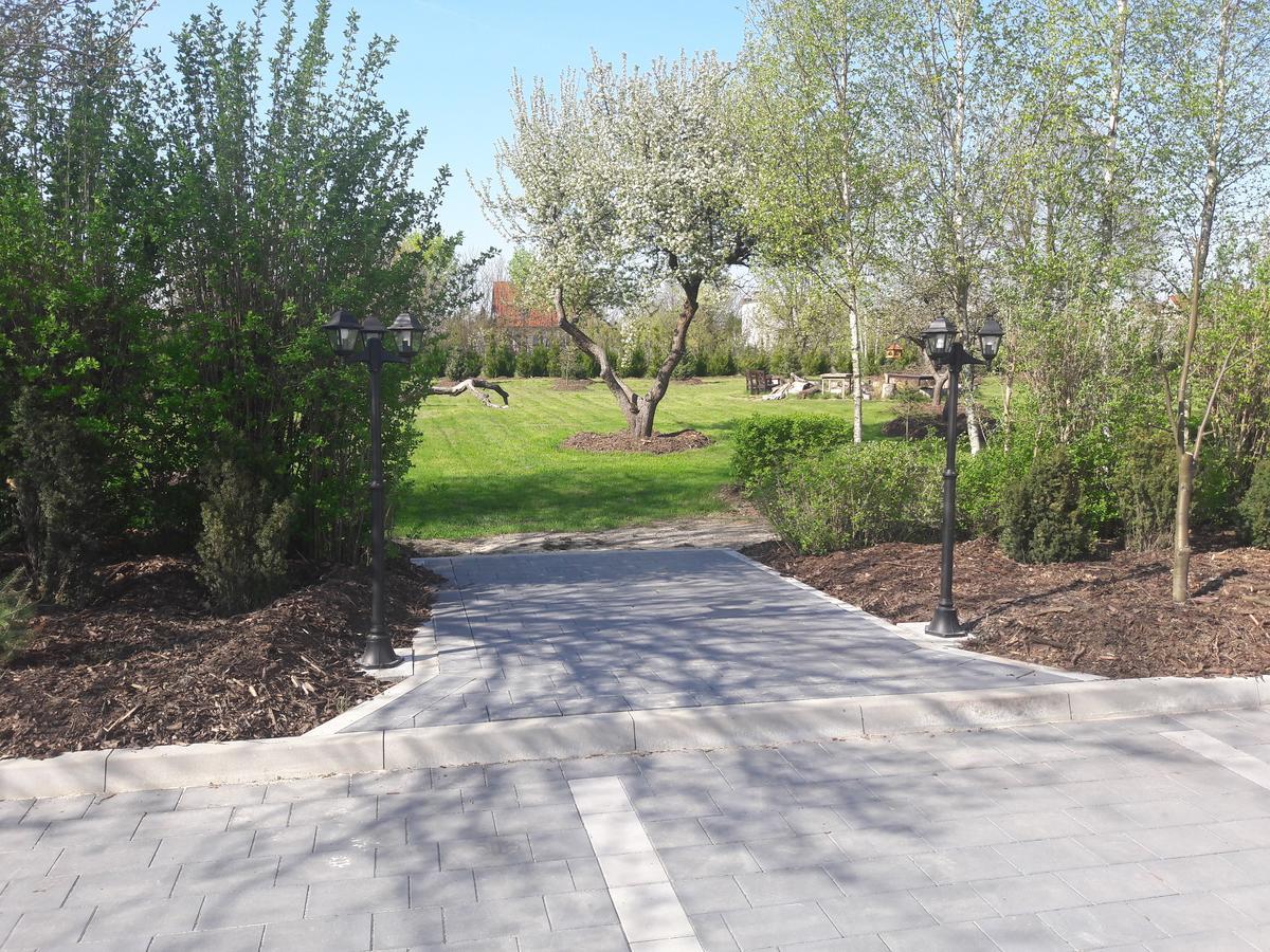 Centrum Konferencyjne Brancon Babimost Экстерьер фото